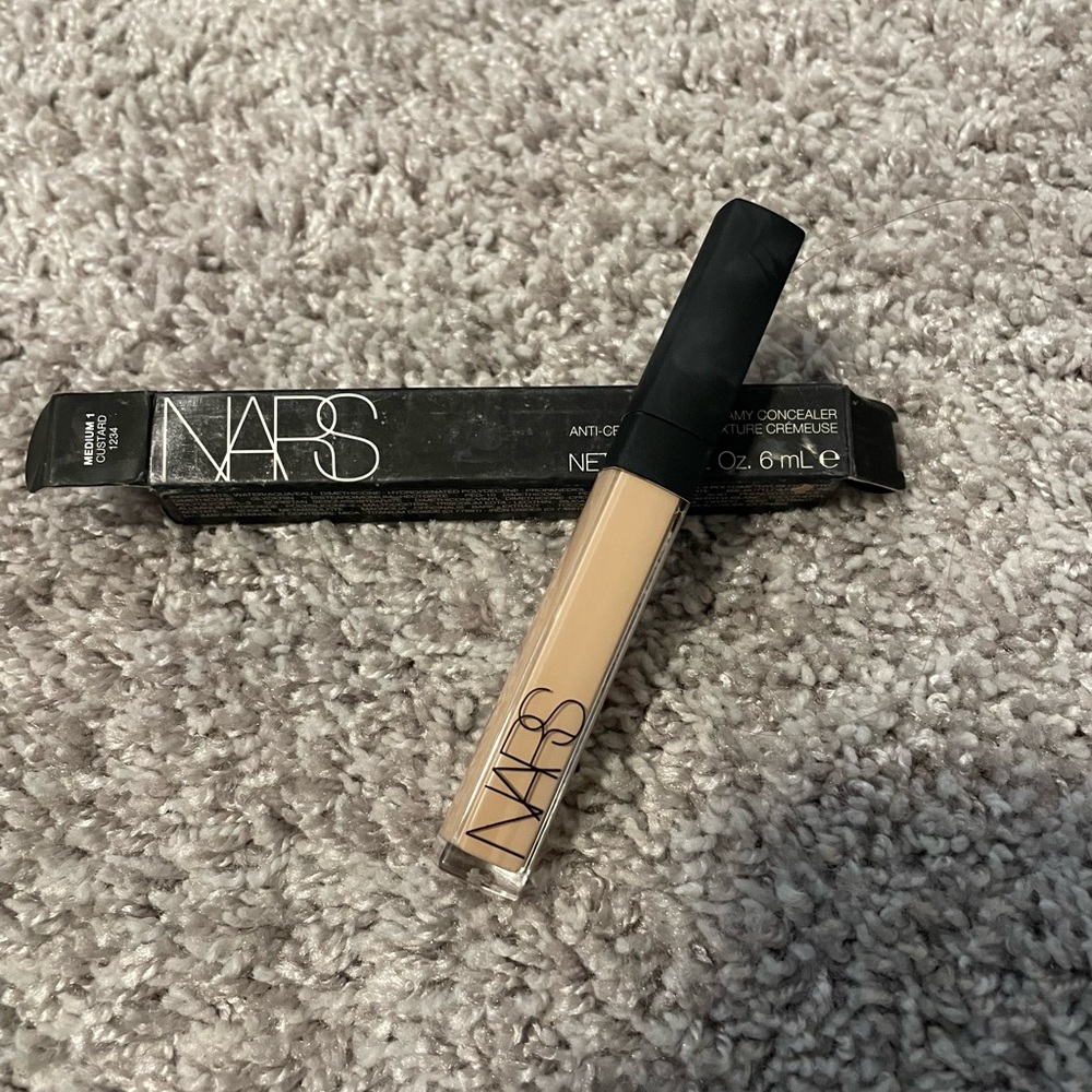 Nars concealer. Medium custard.